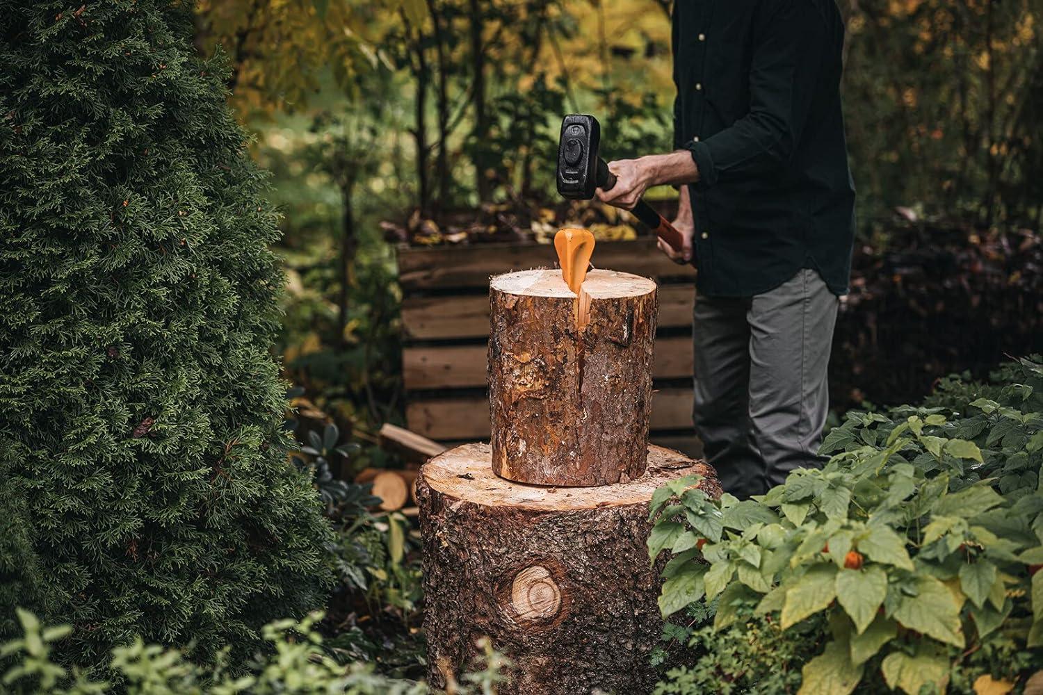 Miete  Fiskars Vorschlaghammer 6kg im Wald