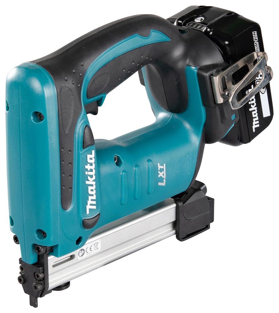 Miete Makita Tacker DST221 von der Seite