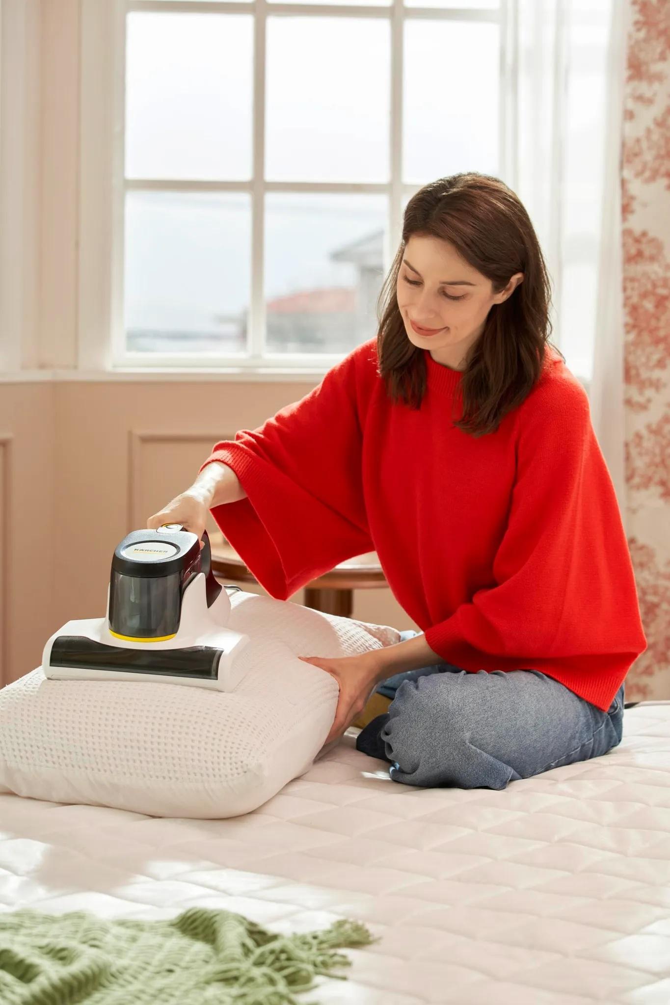 Matratzenreiniger VCH 4 UVClean auf Kissen